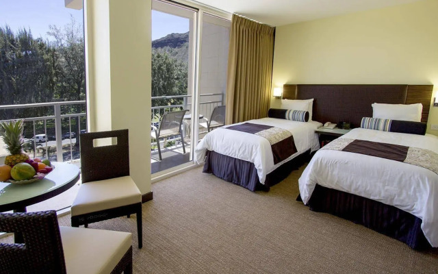 Kaimana Beach Hotel