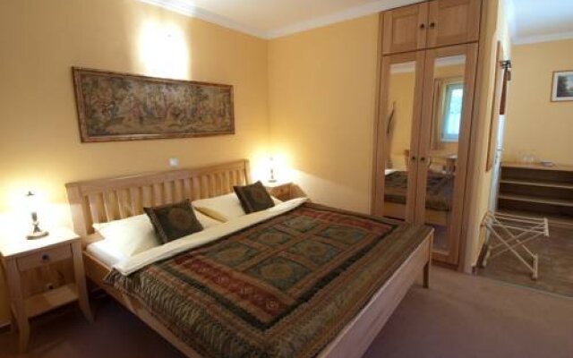 Garni Hotel 1.plavební