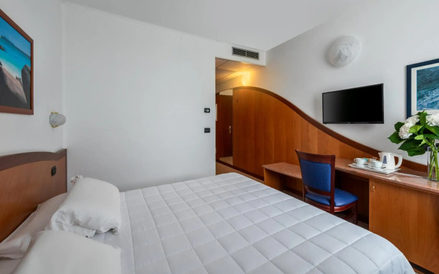 Rivoli Hotel