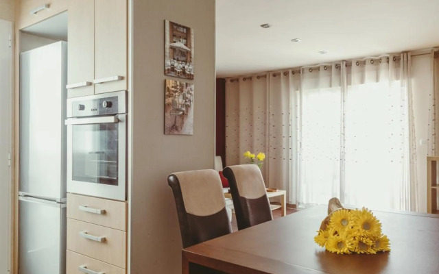 Precioso apartamento con garaje y terraza