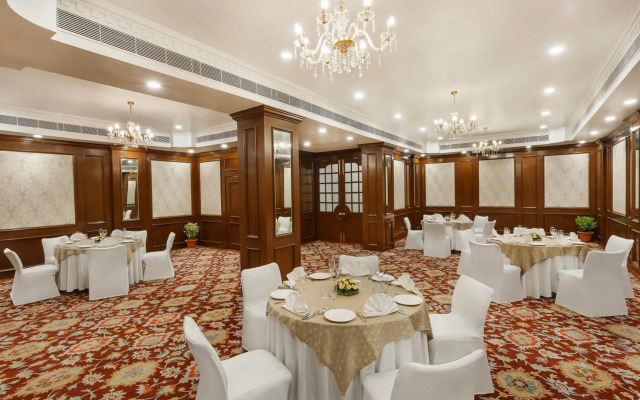 La Place Sarovar Portico, Lucknow