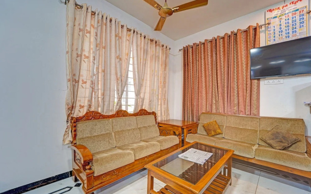 Fabhotel Raja Residency