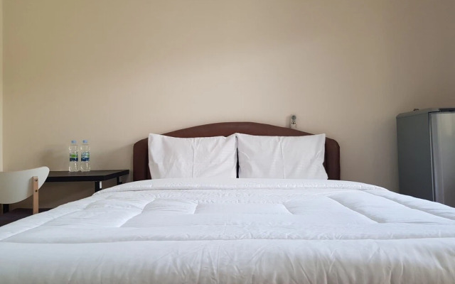 Oyo 2494 Leguti Mansion