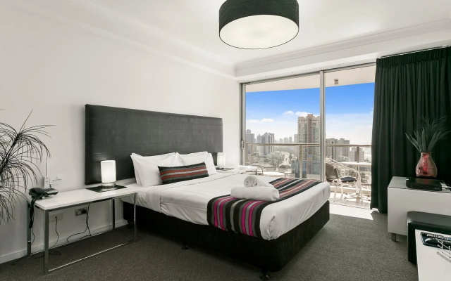 PeepSleep Chevron Towers – Guest Rooms – Gold Coast