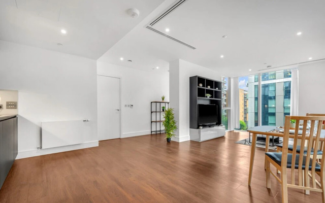 Stunning Serviced Apartment-Canary Wharf