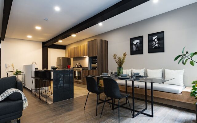 Casai Modern 2BR 2.5BA Oasis Steps From Parque Americas