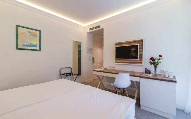 Hotel Nympha All Inclusive - Riviera Holiday Club