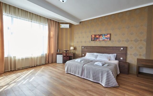 Hotel Antique Resorts