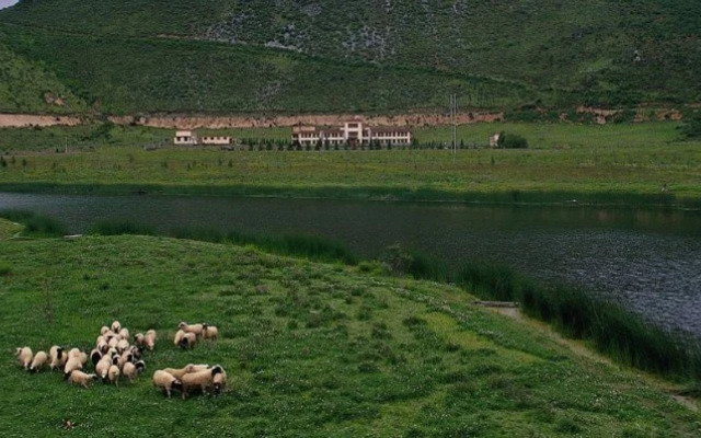 Gylthang Dzong Hotel