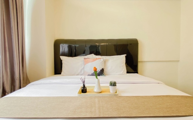 Serene Beige 2Br Space At Apartment Meikarta District 1 – Guest Rooms – Cibatu