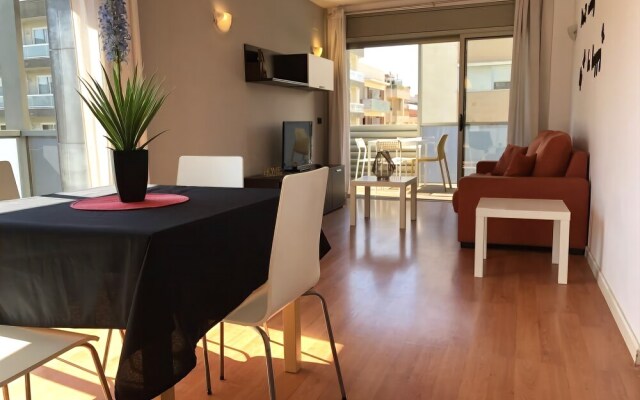 T&H Llevant Family Apartment