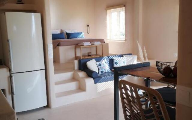Gratelia Studio Damnoni