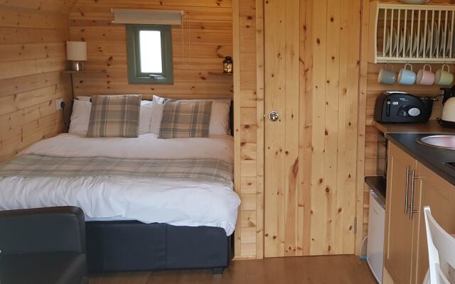 Hebrides Bothy - Glamping