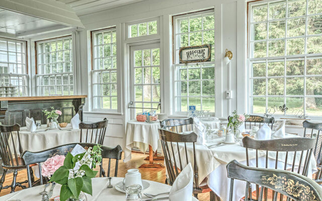 Blackberry River Inn