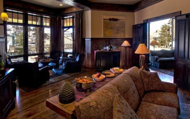 Black Diamond Lodge managed by Deer Valley Resort