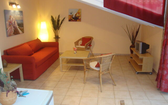 Oceanis Rooms Apartments
