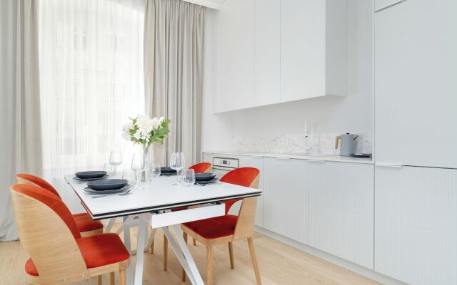 Stylish Apartment Zielona by Renters