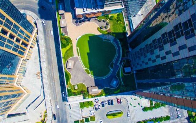 Mulliner Beluga House (Qingdao The Mixc Aofan Wusi Square)