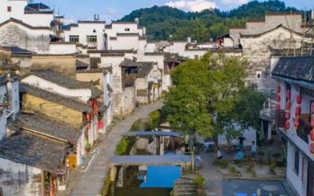 Xiangchouxiaoyuan