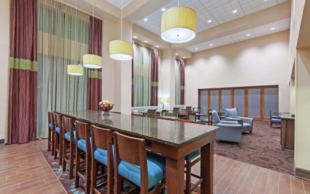 Hampton Inn & Suites Shreveport/Bossier City Airline Drive