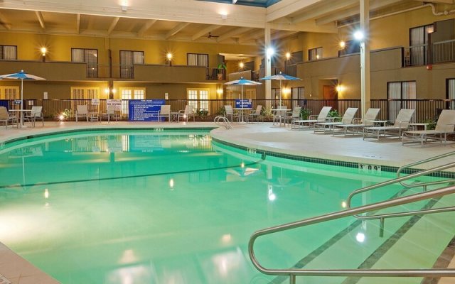 Holiday Inn Mansfield-Foxboro Area  An Ihg Hotel