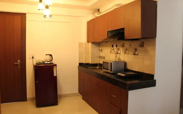 Aura Luxury Studio Near Artemis Hospital