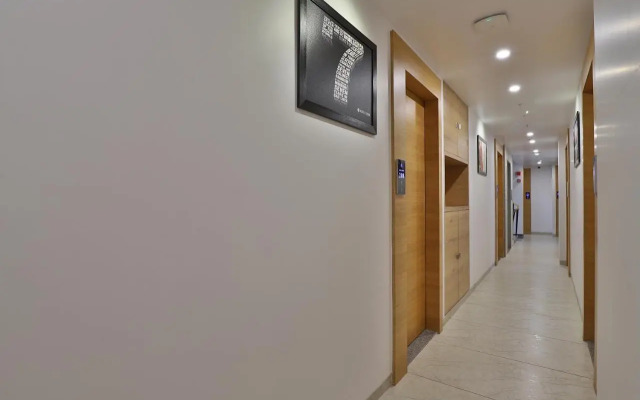 OYO Rooms Near Station Gulambaba Road 2