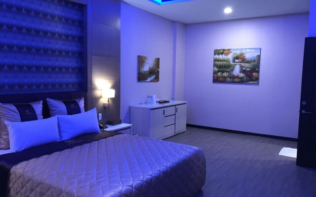 Yinxiang Xihu Motel