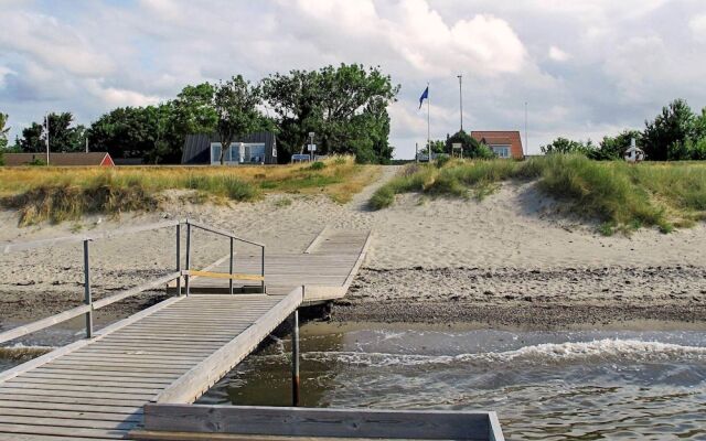 6 Person Holiday Home in Dannemare