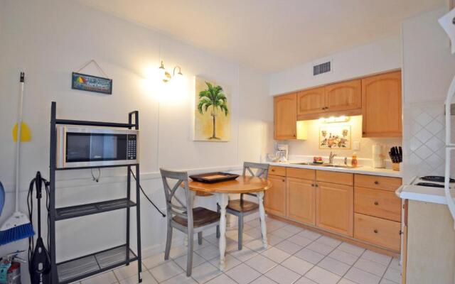 Sea Club II 5955 #8E