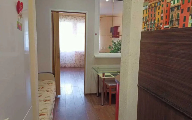 Apartments on the 3rd East passage 9