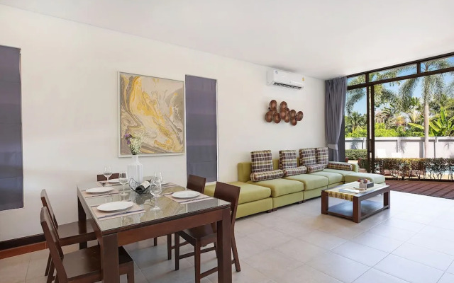 Stylish 3BR Pool Access Villa Argent 9