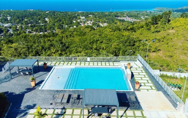 Chic Hideaway a Paradise Home in Jamaica