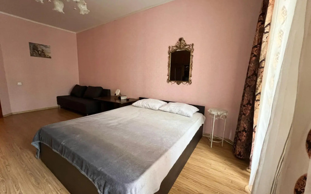 The comfort of Home on Komintern Street