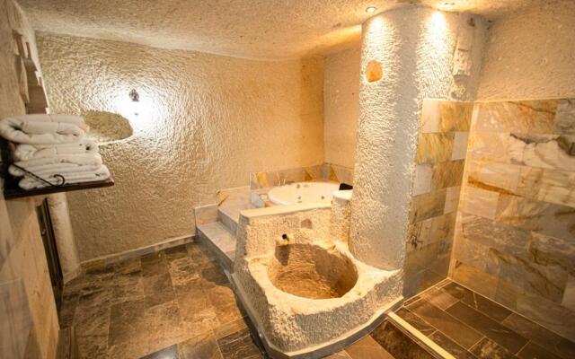 Majestic Cave House
