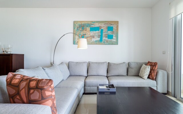 Casa Miramar 2 Bedroom Condo by Redawning