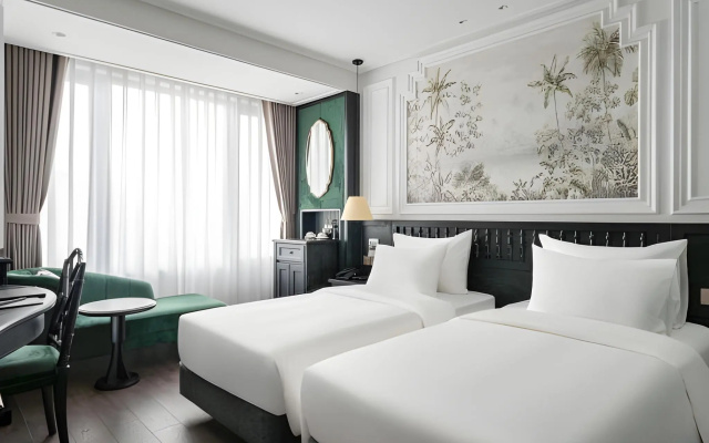 Luxe Paradise Premium Hotel – Guest Rooms – Hanoi