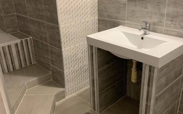 Airport16 B&B