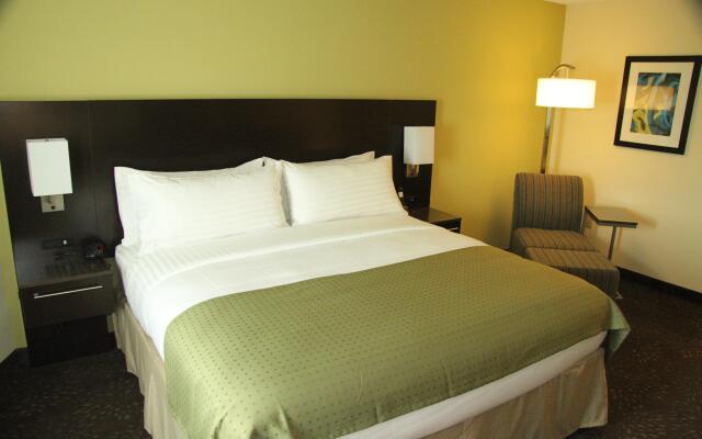 Holiday Inn Greensboro Coliseum by IHG