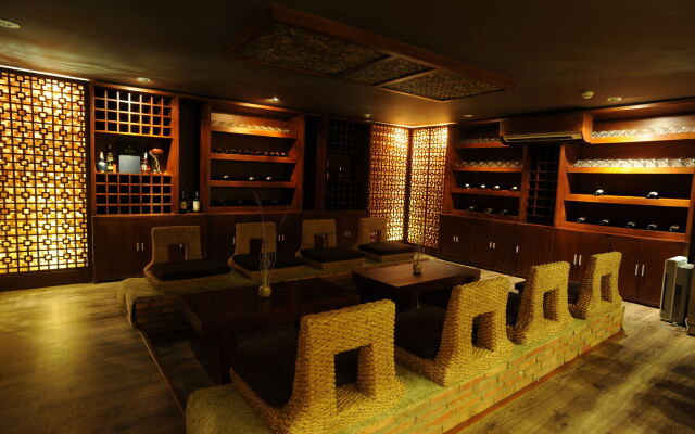 Aroma Beach Resort & Spa