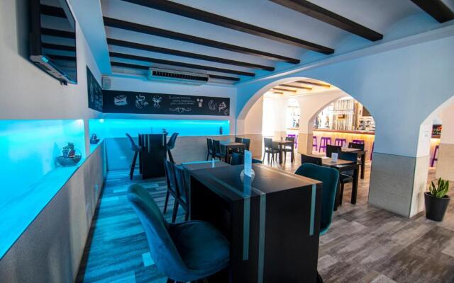 Hostal Tarba