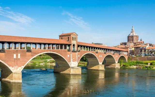 Casa Teo Pavia città