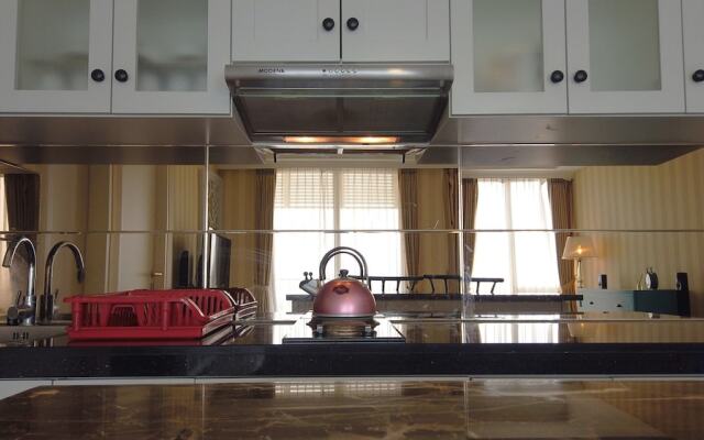 Deluxe 3BR Apartment with City View at Landmark Residence