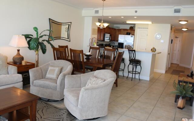 Emerald Dolphin by Surfside VR