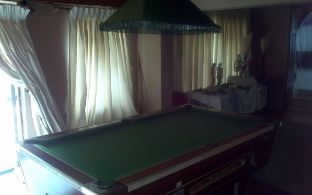 5th Avenue Guest House