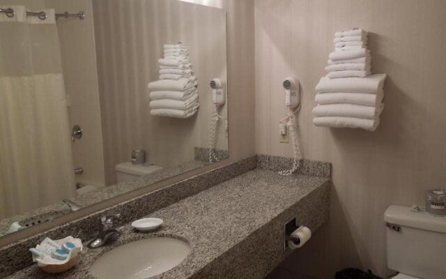 Golden Gables Inn