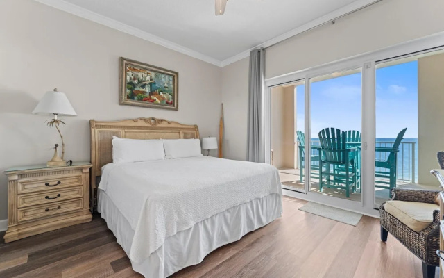 Regency Isle Penthouse 1106