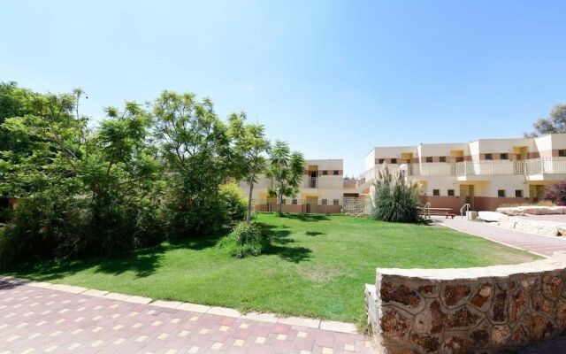 Hi Arad Hostel