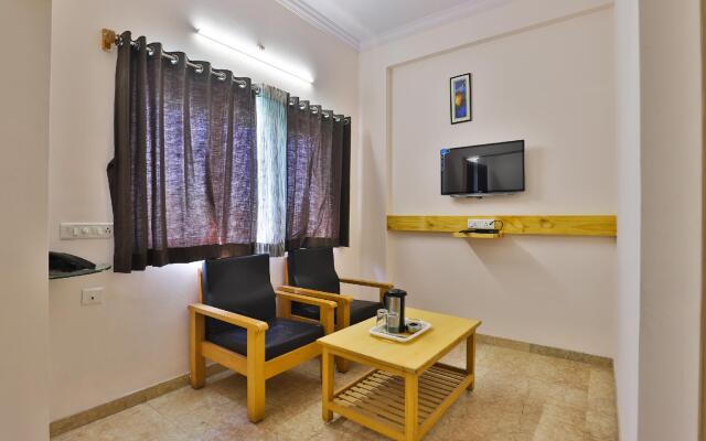 OYO 28448 Tree Top Residency