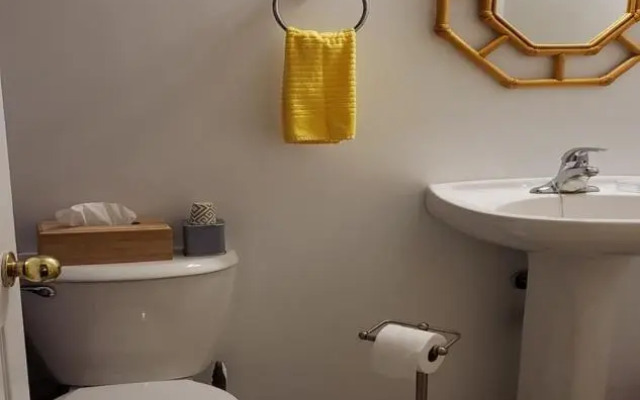 Campbellford Studio Apt 4